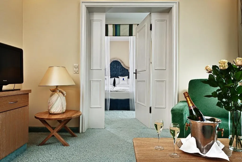 ***** Hotel Maximilian Quellness und Golfhotel Bad Griesbach im Rottal Deutschland